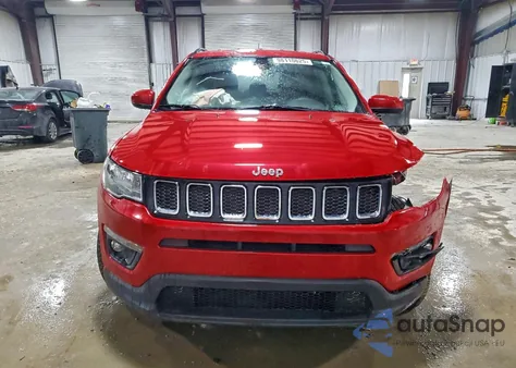 2017 Jeep Compass Latitude z USA, uszkodzony, nr VIN 3C4NJDBB3HT628531